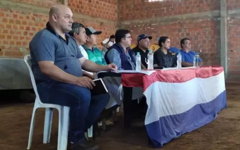 Limpio: camioneros se re�nen para definir nuevas medidas
