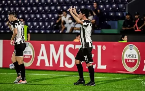 Libertad supera a Paranaense y se afianza como l�der de su grupo