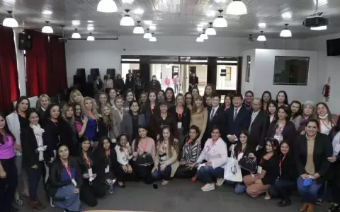 Capacitan a mujeres en gesti�n y administraci�n del �rea de belleza