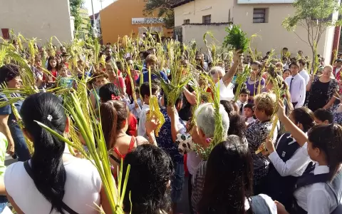 Domingo de Ramos: Misa con presencia masiva de fieles luego de dos a�os