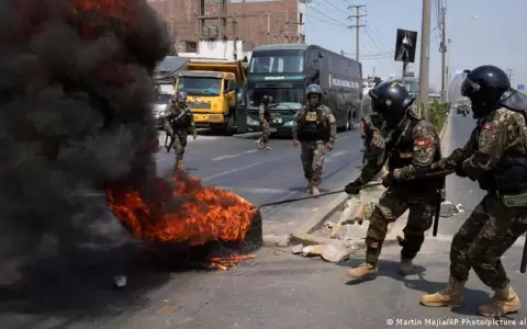 Per�: toque de queda en Lima por paro transportista