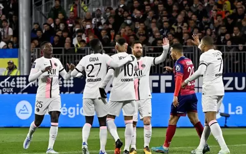 A puros golazos: Mbapp�, Neymar y Messi destrozan a Clermont