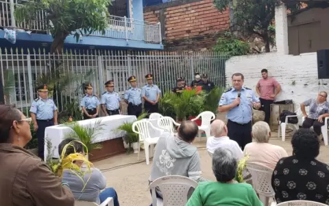 Polic�a y comisiones vecinales se reunieron para analizar acciones contra inseguridad