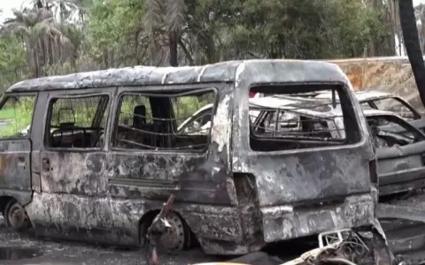 Mas de un centenar de muertos en refiner�a ilegal de Nigeria