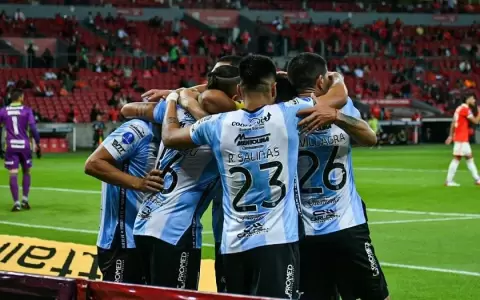Guaire�a roza la haza�a