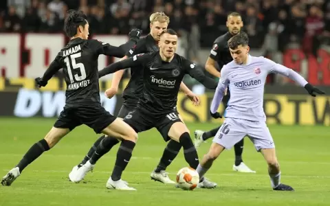 Barcelona se lleva un valioso empate en su visita al Eintracht