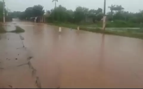 San Lorenzo: barrio Mit�'i se encuentra bajo agua y pobladores piden ayuda