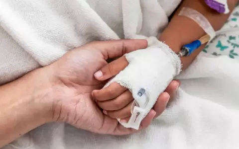 OMS identifica 169 menores enfermos de hepatitis de origen desconocido y 1 fallecido