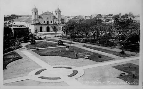 Arquitectura del paisaje en Asunci�n. Escenarios ausentes en la historia