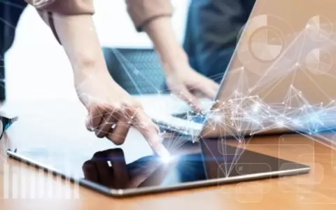 Mujeres en el campo de ciencias y tecnolog�a: c�mo impulsar tu carrera profesional