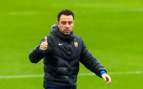 Xavi Hern�ndez se refiere al esc�ndalo con Gerard Piqu�