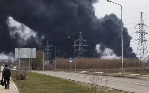 Rusia acusa a Ucrania de bombardear dep�sito de crudo en su territorio
