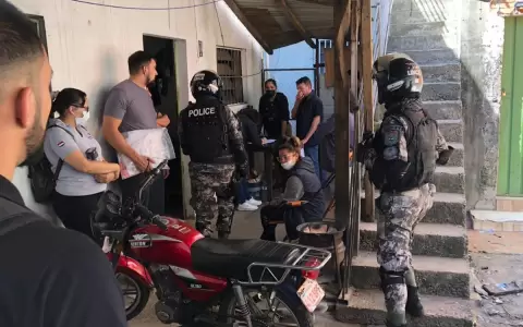 Detienen en Asunci�n a hermanos que vend�an droga