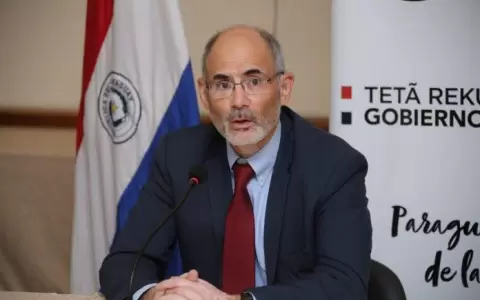 FMI critica subsidio al combustible y advierte sobre suba del salario m�nimo