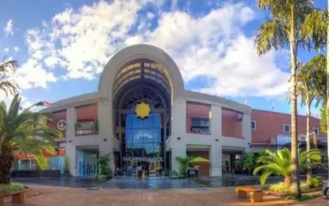 Descartan denuncia de bomba en Shopping del Sol