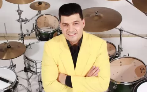 C�sar Cipolla presenta su nuevo disco �Tour Musical�