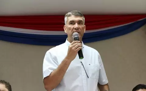 �No hac�s un carajo, in�tiles son�, dice gobernador al ministro del Interior