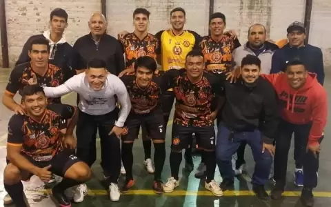 Cerro Cor� vuelve a la senda del triunfo y se asegura la punta