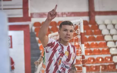 Jos� Meza se toma revancha con una goleada ante Independiente