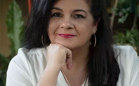 Milia Gayoso-Manzur: dejarse la piel en la literatura