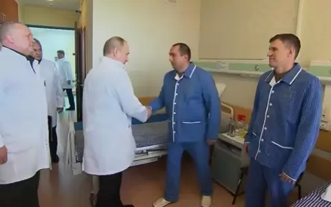 Putin visita por primera vez a heridos de la guerra de Ucrania
