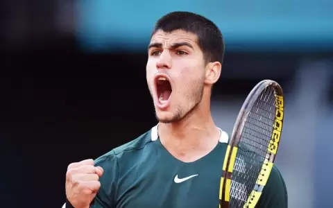 �Batacazo! Alcaraz elimina a Djokovic y se mete en la final
