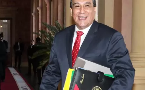 Destituyen a Hugo Javier de la Gobernaci�n de Central