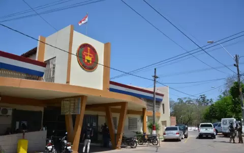 Presos se amotinan en Tacumb�