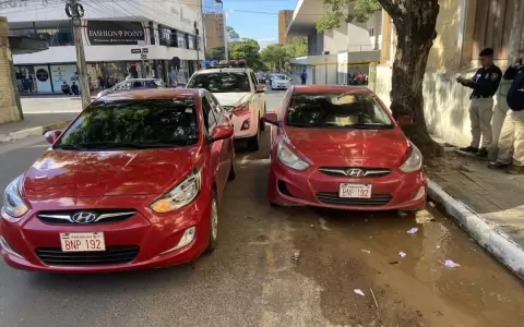 �Encontr� un auto del mismo modelo y con el mismo n�mero de chapa que el suyo!