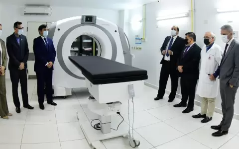 Tom�grafo y equipos para anestesia fueron entregados al Hospital del Trauma