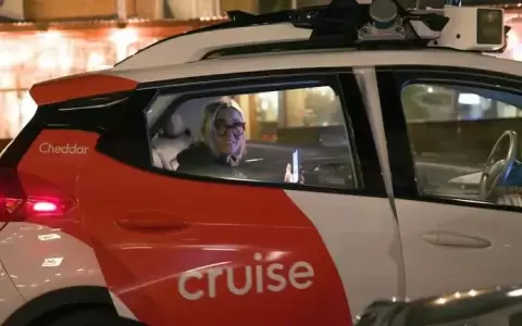 San Francisco es la primera ciudad en autorizar el funcionamiento de taxis sin conductor