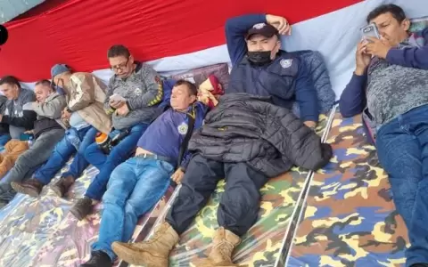 Funcionarios penitenciarios inician huelga de hambre