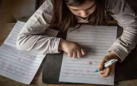 Abandonar la escritura a mano perjudica el aprendizaje en ni�os