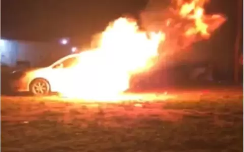 San Juan dijo que no... pelota tata incendia auto