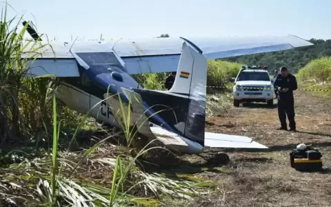 Iturbe: cae avioneta boliviana en un ca�averal y piloto se dio a la fuga