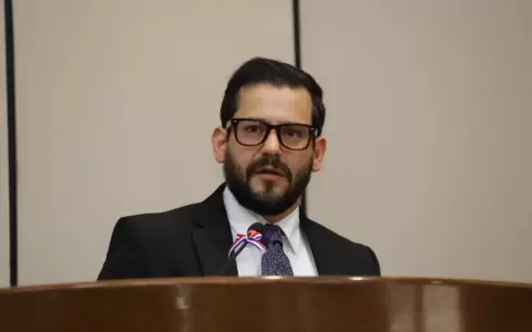 C�sar Rossel es elegido nuevo ministro del TSJE en reemplazo de Ram�rez Zambonini