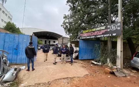Allanan desarmadero de veh�culos en Fernando de la Mora