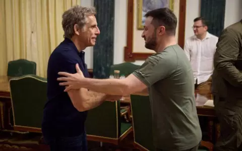 El actor Ben Stiller visita al presidente ucraniano y lo llama "mi h�roe"
