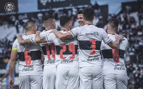 Olimpia aplasta a Resistencia y suma su segunda goleada al hilo
