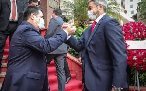 Abdo, duro contra Cartes: "Que me enfrente y no se esconda"