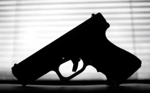 Adolescentes que amenazan con masacre podr�an estar abandonados emocionalmente, dice experta