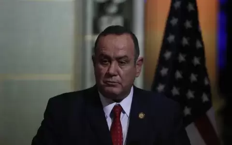 El presidente de Guatemala visit� Washington enfrentado a Biden y con agenda antiaborto