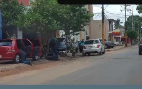 La vereda... �es del peat�n?