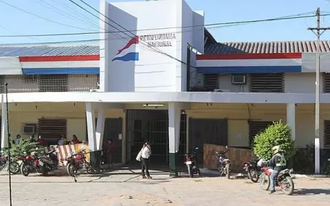 Guardiac�rceles anuncian huelga de hambre si no vuelven a cobrar bonificaciones