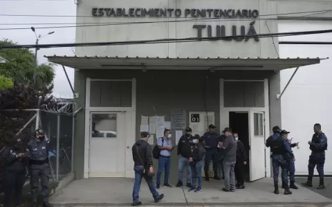 Un incendio provocado en una c�rcel de Colombia deja al menos 51 muertos