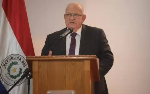 Ministro Bogar�n asume vicepresidencia del TSJE
