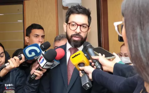 Fiscal�a solicita prisi�n preventiva para esposa de "Aguacate"