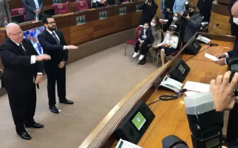 Bogar�n y Rossel juran como nuevos ministros del TSJE