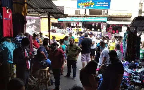 Comprando del Mercado 4 la ciudadan�a se ahorra 40 %, seg�n director
