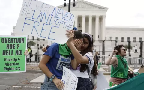 El Tribunal Supremo deroga el derecho al aborto en Estados Unidos